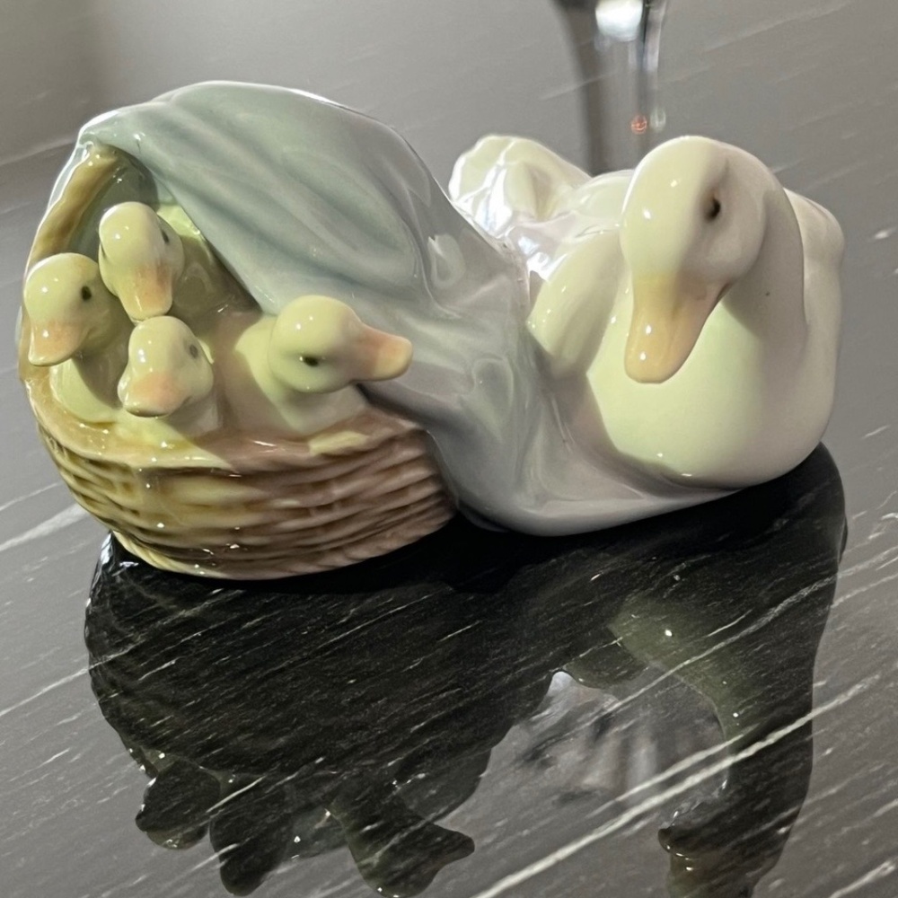 Lladro Glossy White Porcelain Duck and Ducklings Figurine in a basket